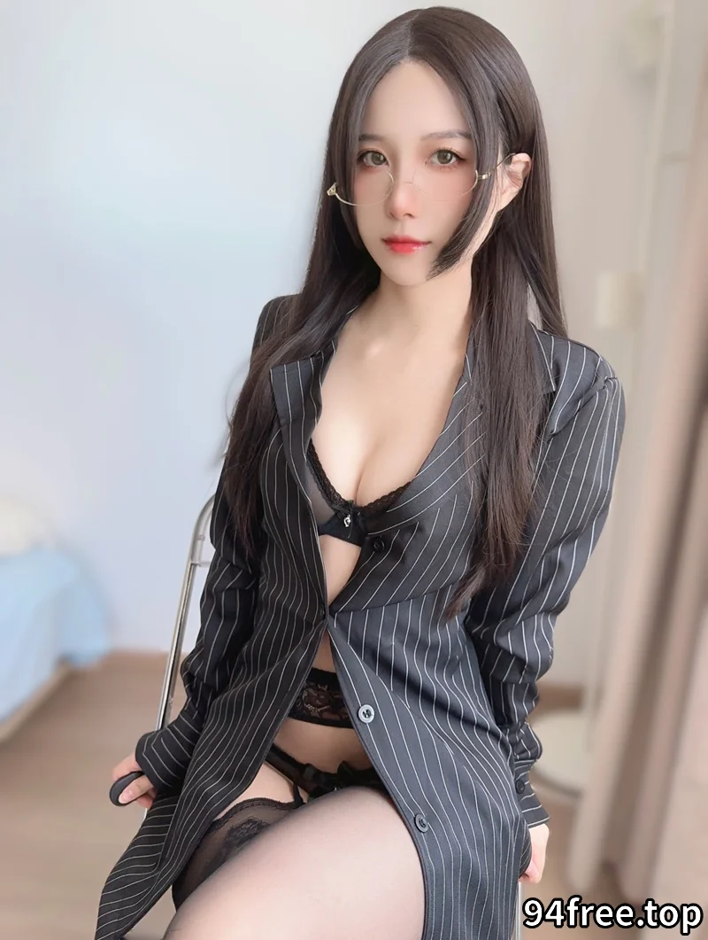 布丁大法-2025年08月订阅-私人OL [34P+3V-307MB] - 就是免费-就是免费