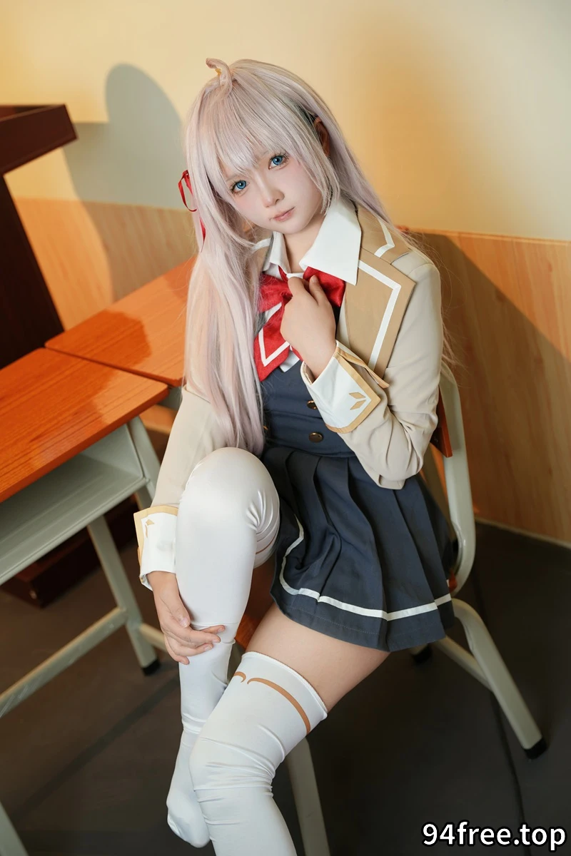 喜欢爱理吗-不时以俄语轻声遮羞的邻座艾莉同学 [30P-135MB]-就是免费