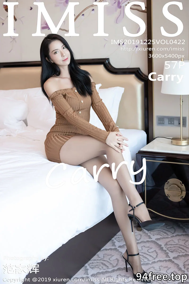 [IMiss爱蜜社] Vol.422 嫩模Carry私房床上性感内衣秀完美身材半脱丝袜诱惑写真 - 就是免费-就是免费