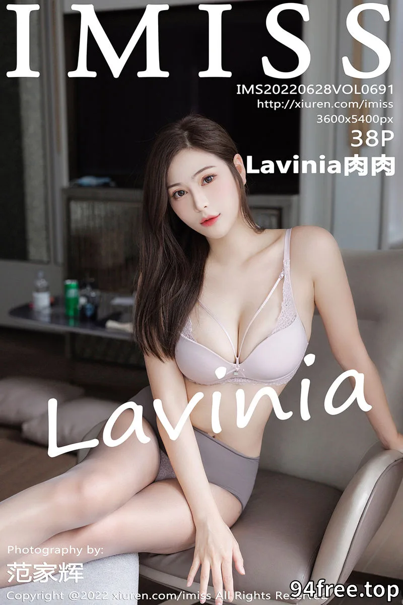 [IMiss爱蜜社] Vol.691 女神Lavinia肉脱性感蓝色吊带裙露浅色内衣秀凹凸身材诱惑写真-就是免费