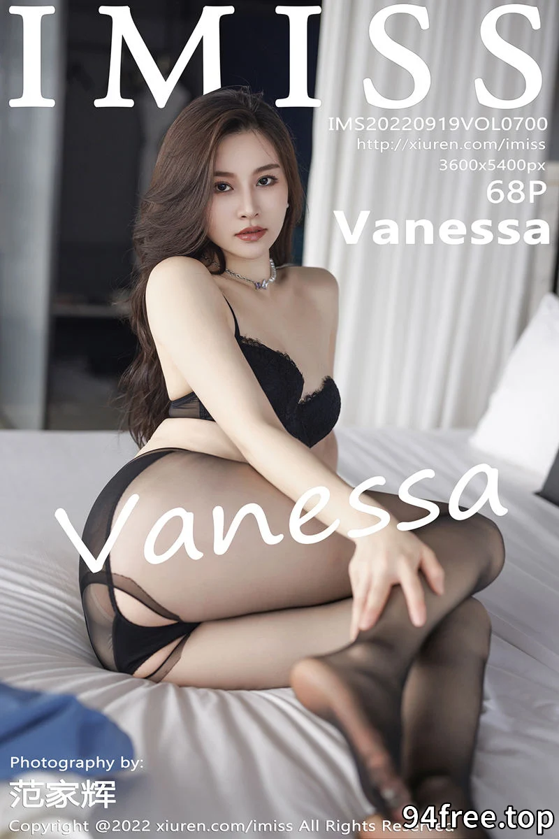 [IMiss爱蜜社] Vol.700 美女Vanessa性感白T配蓝短裙露蕾丝内衣配超薄黑丝诱惑写真 - 就是免费-就是免费
