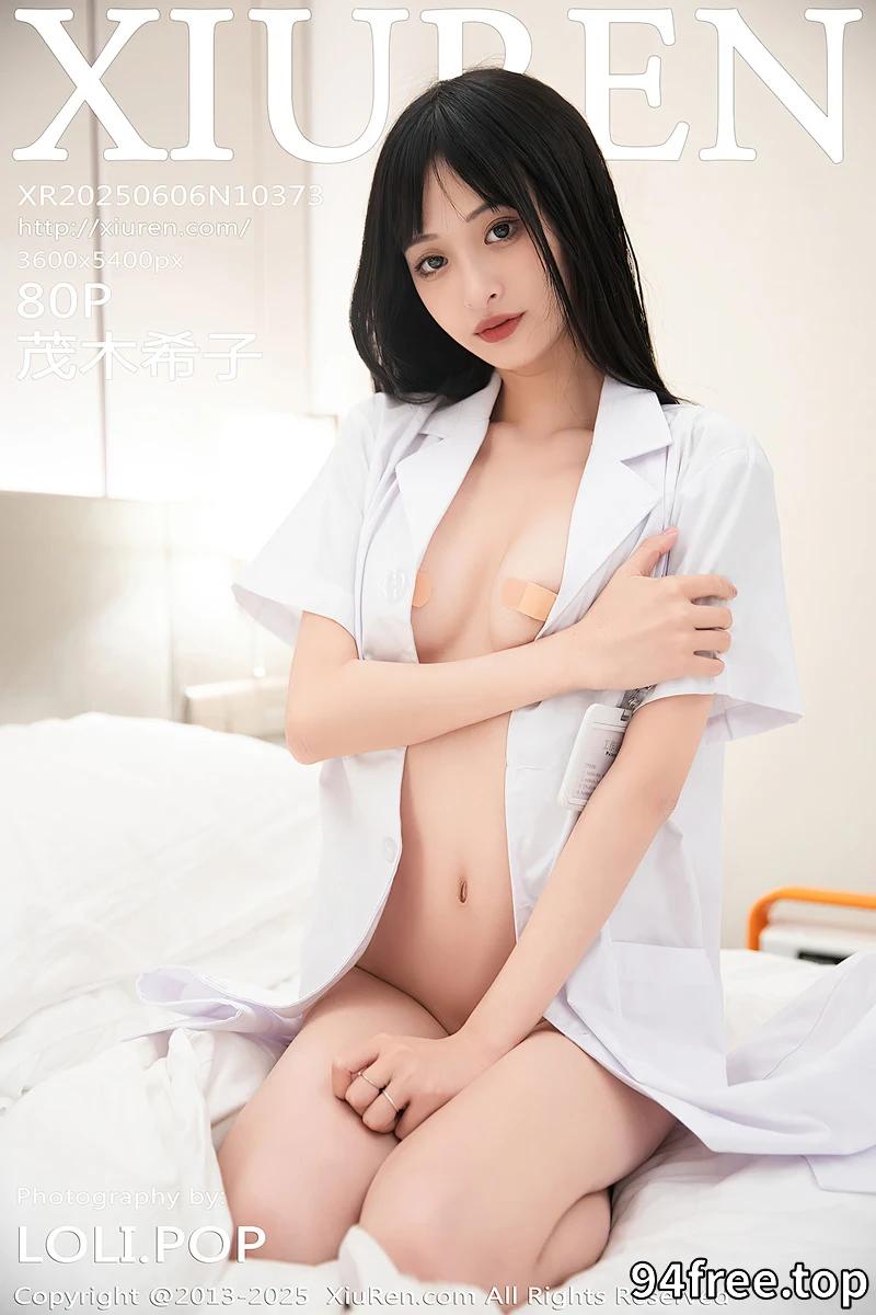 [XiuRen秀人网] NO.10373 模特茂木希子性感白色护士服饰配超薄黑丝秀完美身材诱惑写真-就是免费