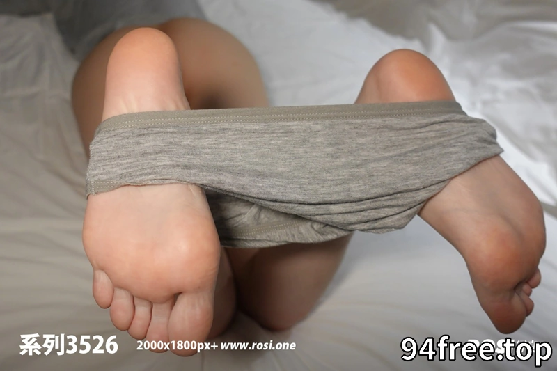 [ROSI写真] 2021.07.31 NO.3526 [76+1P-95MB]-就是免费