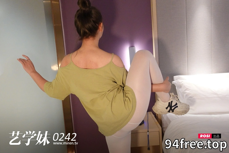 [ROSI写真] 艺学妹 2021.10.30 NO.242 [48+1P-67MB]-就是免费