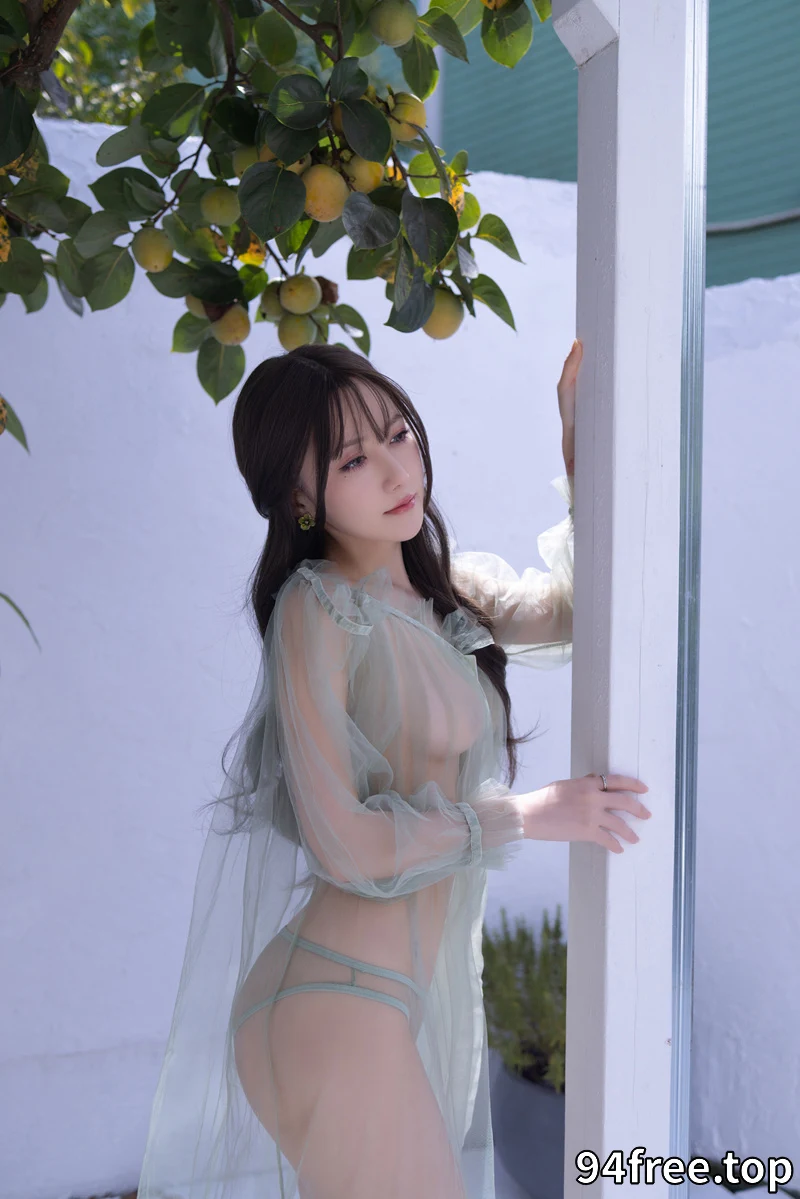 秀人网模特 鱼子酱-绿色薄纱 [120P-2.03GB]-就是免费
