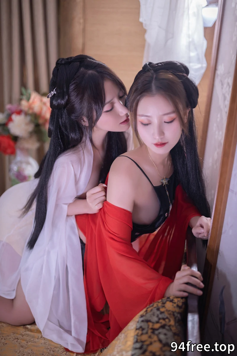 秀人网模特 鱼子酱-情欲百合 长明姝 [153P-1.05GB]-就是免费