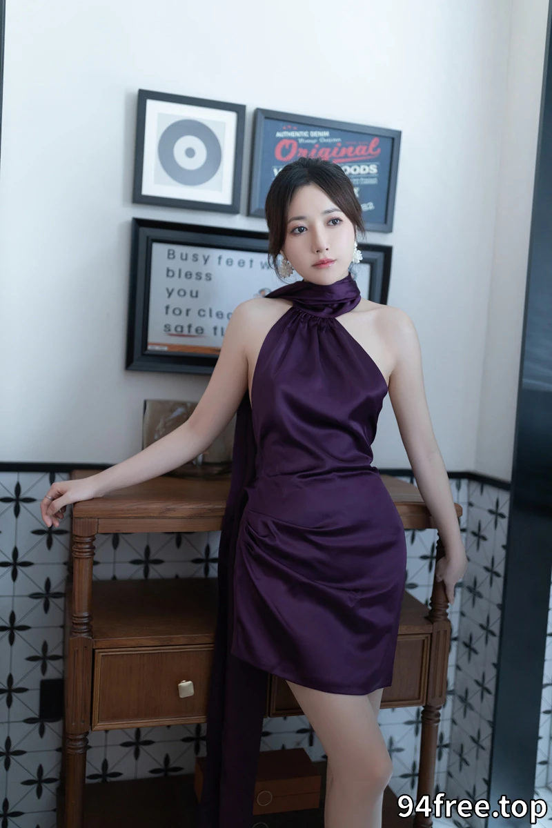 秀人网模特 鱼子酱-紫色写真 [120P-1.56GB]-就是免费