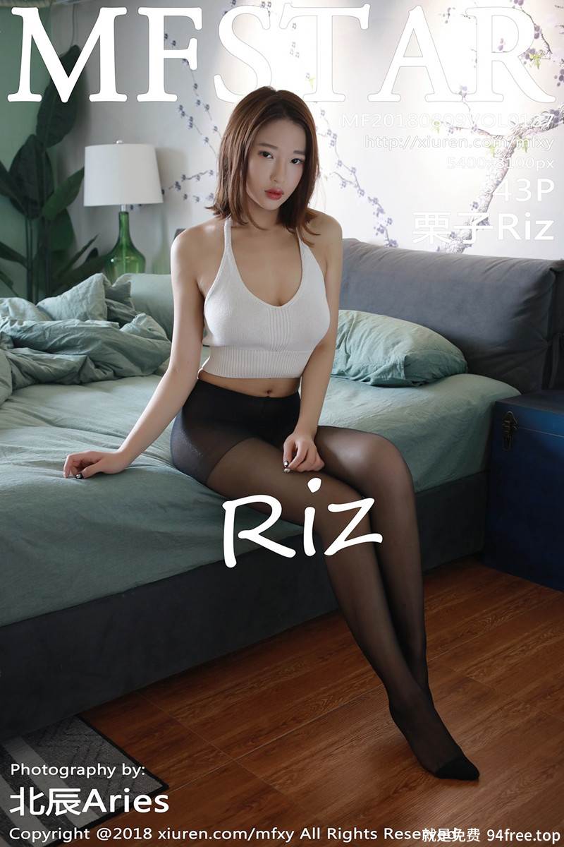 [MFStar模范学院] Vol.137 嫩模栗子Riz脱内衣秀豪乳透视无内黑丝裤袜喷血诱惑写真-就是免费