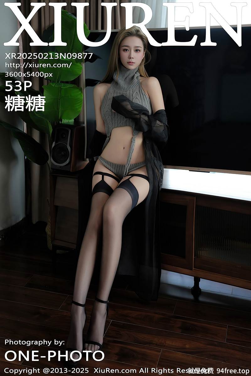 [XiuRen秀人网] NO.9877 模特糖糖❤性感灰色毛衣服饰配黑丝吊袜秀曼妙身姿迷人诱惑写真-就是免费