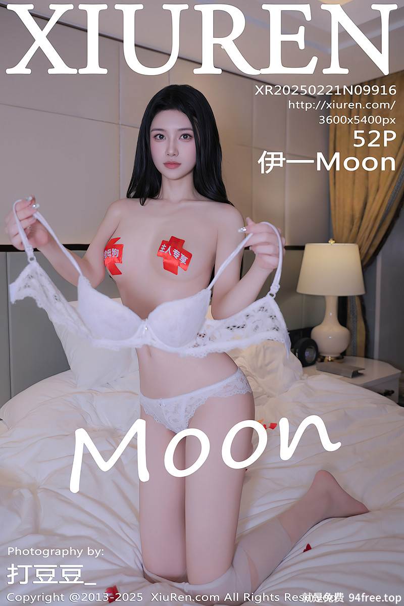 [XiuRen秀人网] NO.9916 模特伊一Moon性感白T露白色内衣配超薄白丝秀曼妙身姿诱惑写真-就是免费