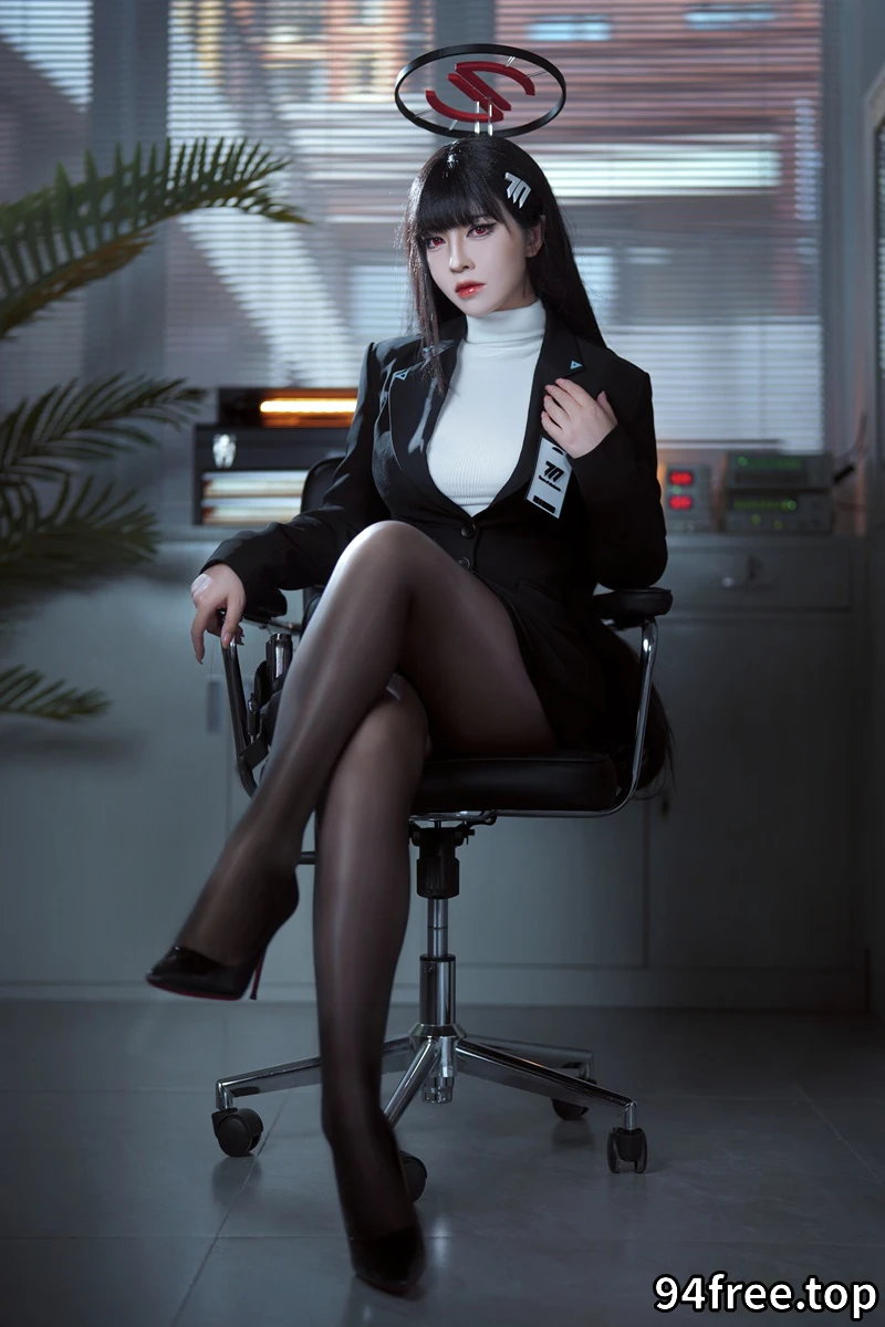 半半子 蔚蓝档案 调月莉音OL [60P+8V-477MB]-就是免费