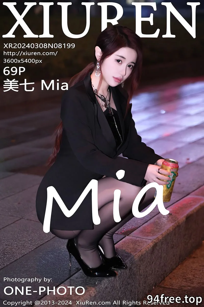 [XiuRen秀人网] No.8199 模特美七Mia性感黑色内衣服饰配超薄黑丝秀丰腴身材惹火诱惑写真-就是免费