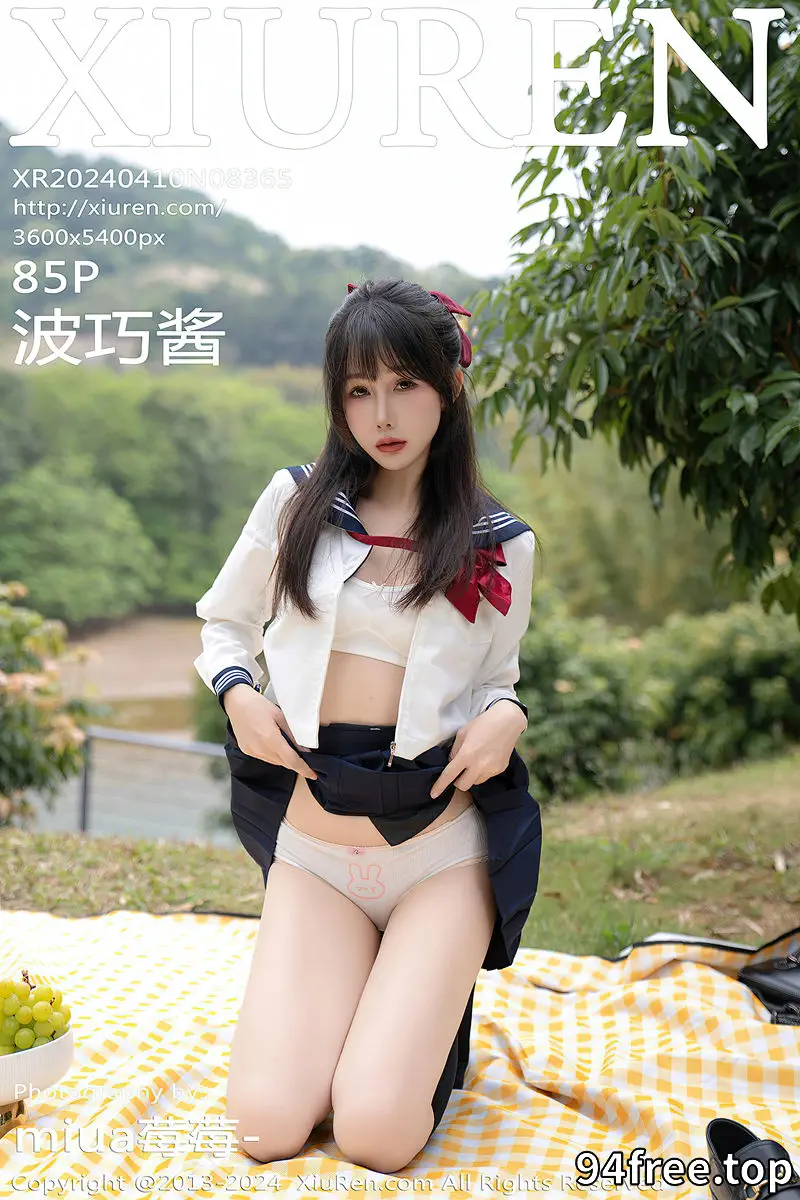 [XiuRen秀人网] No.8365 模特波巧酱长白山旅拍性感学妹制服配黑丝袜秀曼妙身姿诱惑写真-就是免费