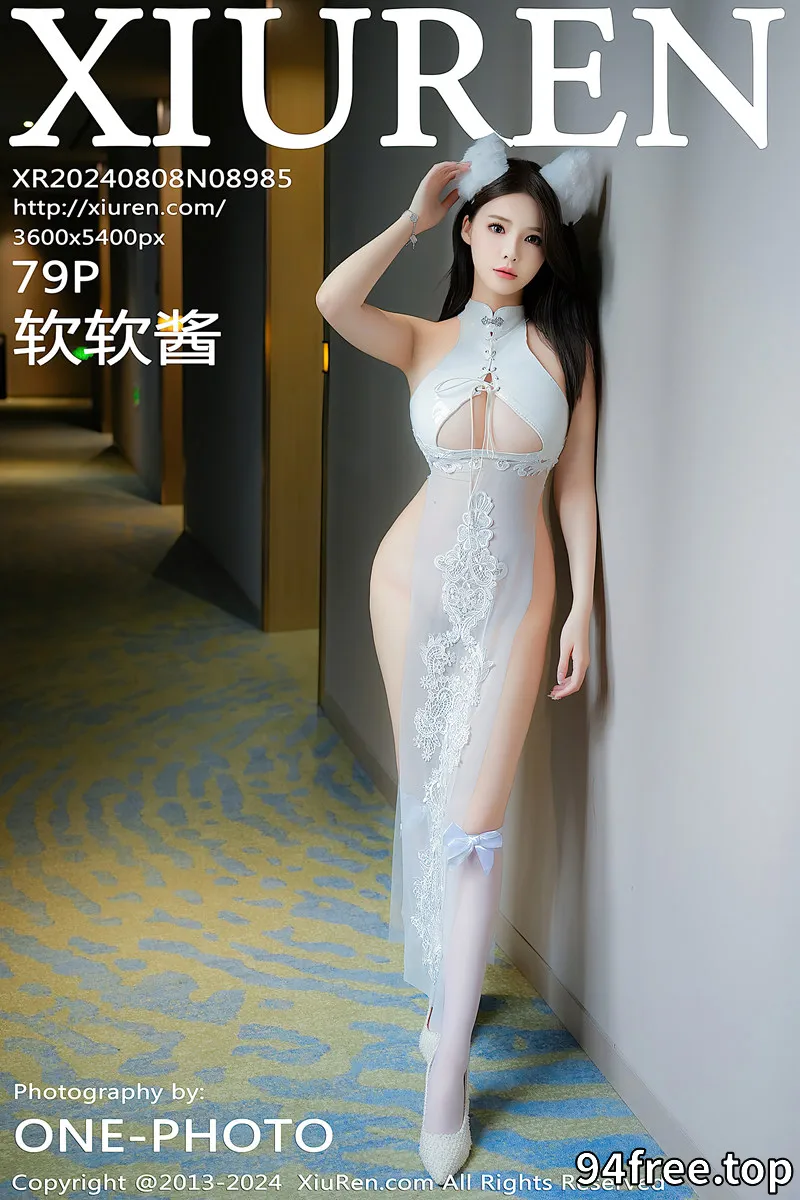 [XiuRen秀人网] NO.8985 模特软软酱性感白色情趣内衣配白丝袜秀丰腴美臀撩人诱惑写真-就是免费