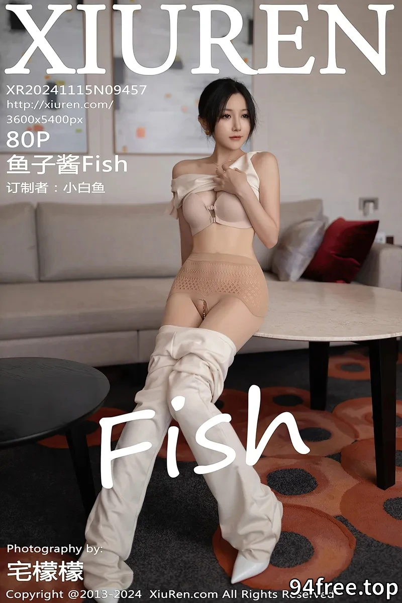 [XiuRen秀人网] NO.9457 模特鱼子酱Fish职场主题浅色服饰配超薄肉丝秀曼妙身姿诱惑写真-就是免费